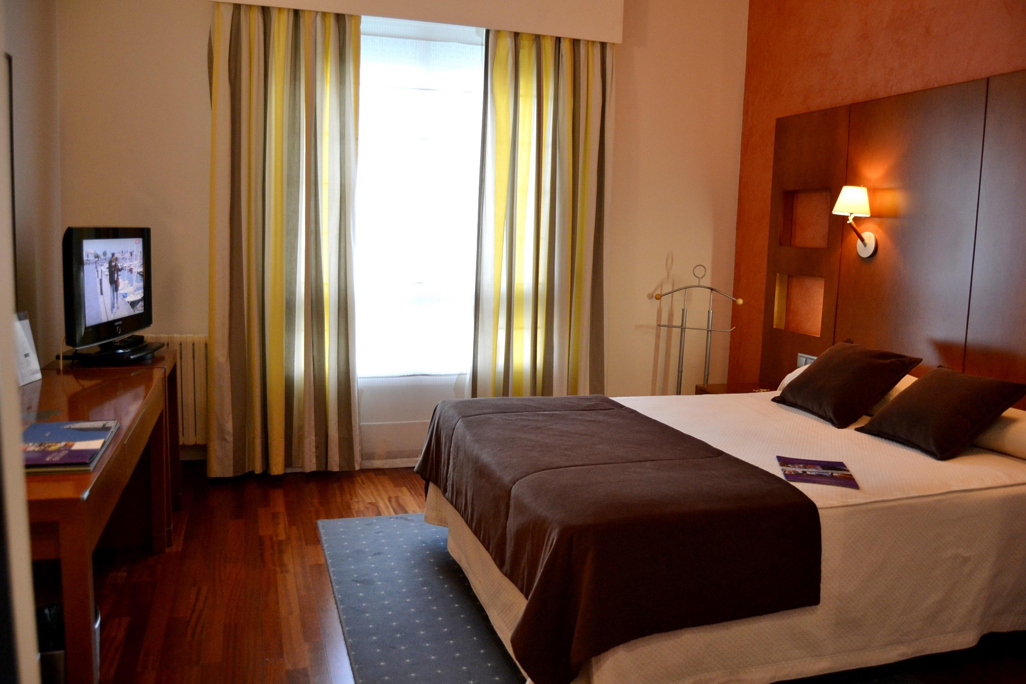 Hotel Maroa Vigo Bagian luar foto