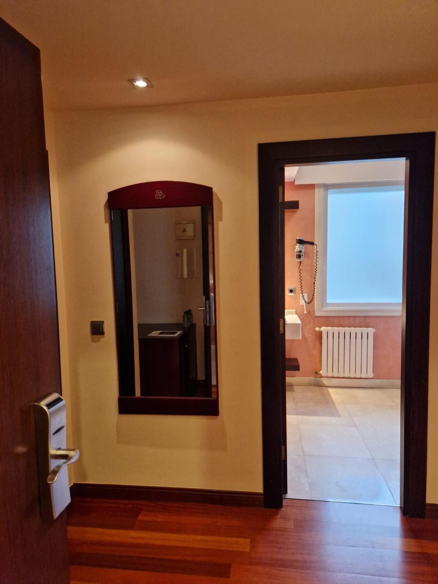 Hotel Maroa Vigo Bagian luar foto