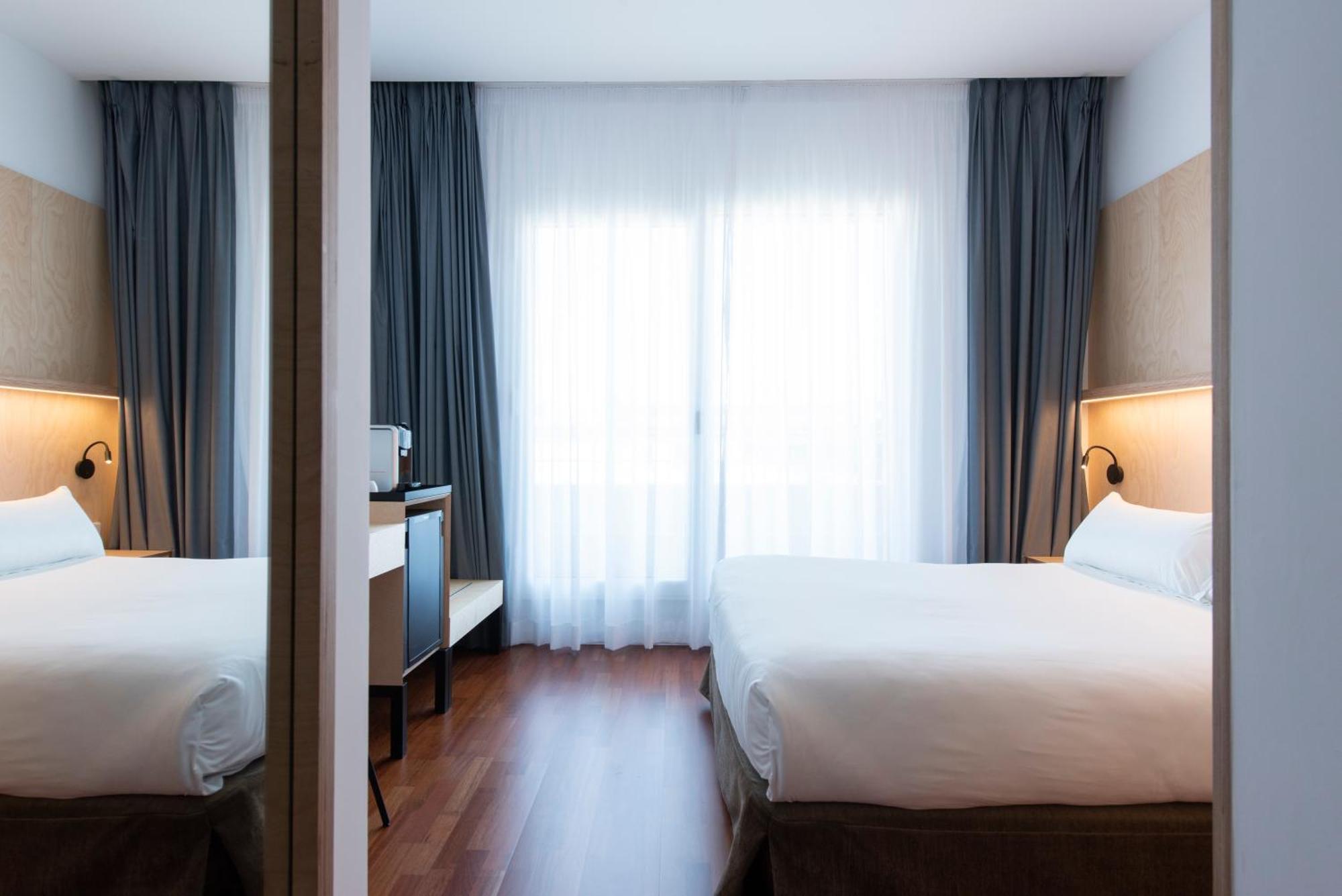 Hotel Maroa Vigo Bagian luar foto