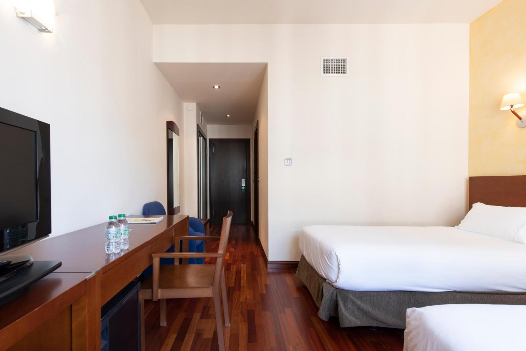 Hotel Maroa Vigo Bagian luar foto
