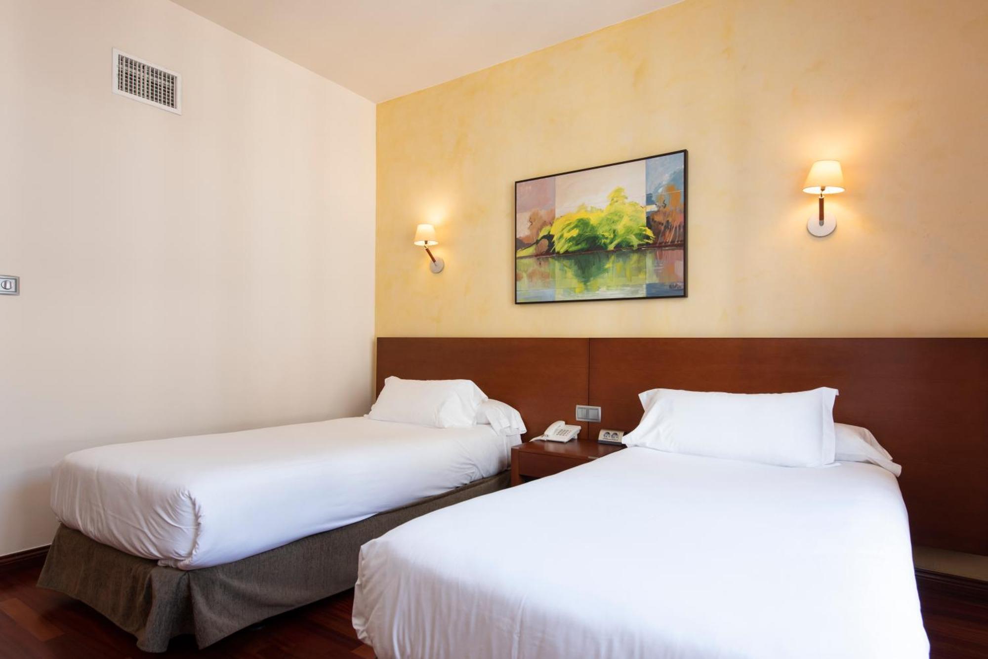 Hotel Maroa Vigo Bagian luar foto